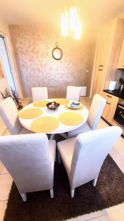 Apartman Marija 2 Srbobran Ngoại thất bức ảnh