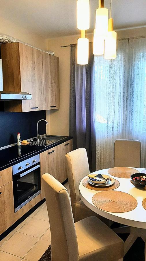 Apartman Marija 2 Srbobran Ngoại thất bức ảnh